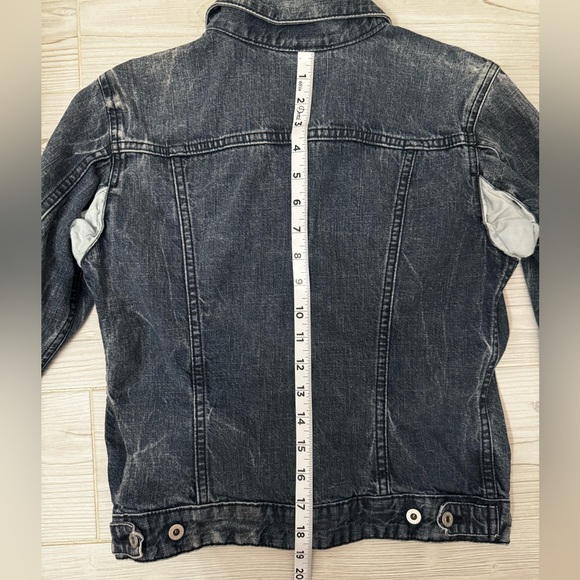 Diesel Vintage Boys Blue Denim Stone Washed Distressed Trucker Jacket Italy M - Picture 9 of 11